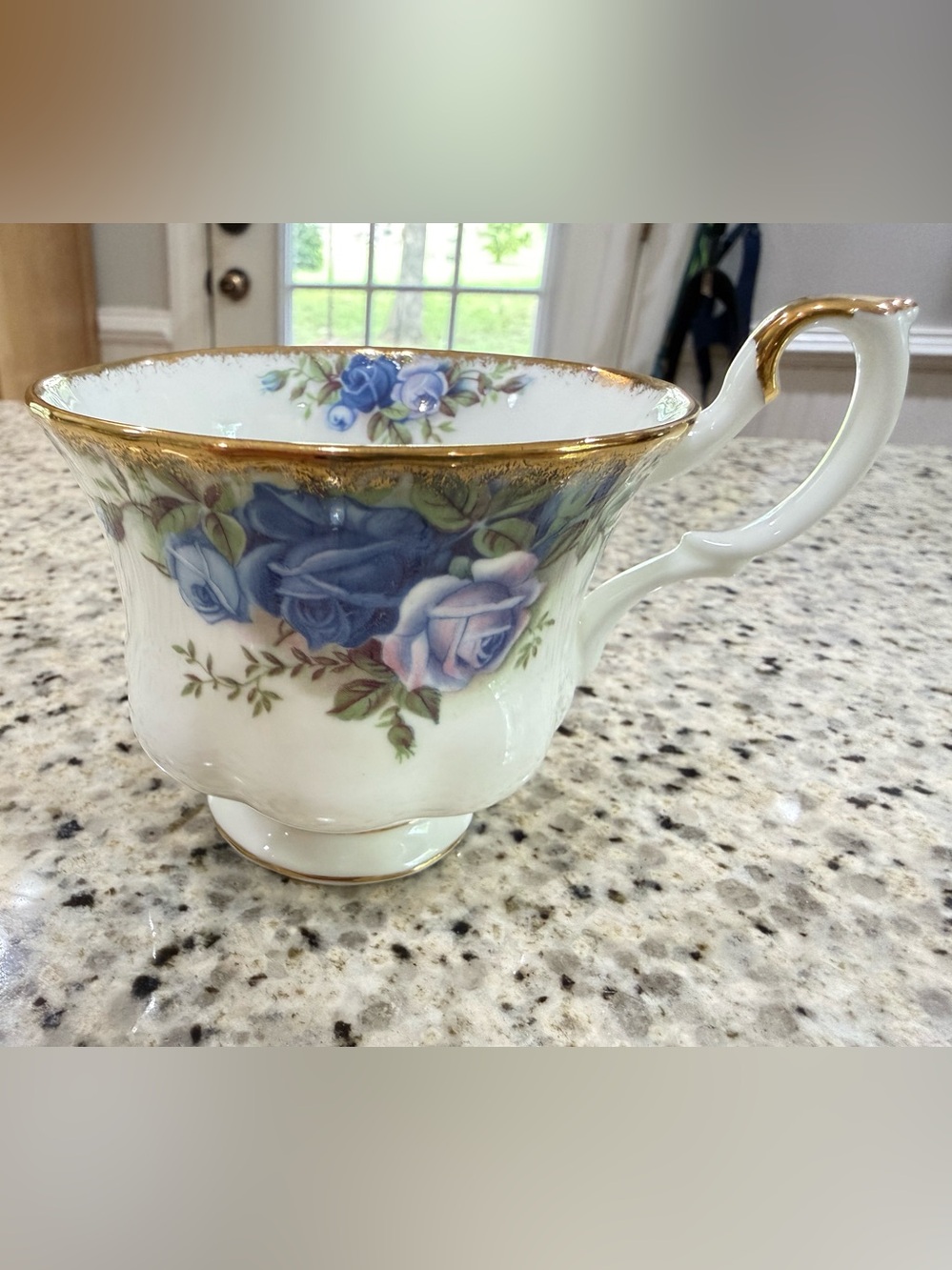 Royal Albert Moonlight Rose teacup - Picture 2 of 4